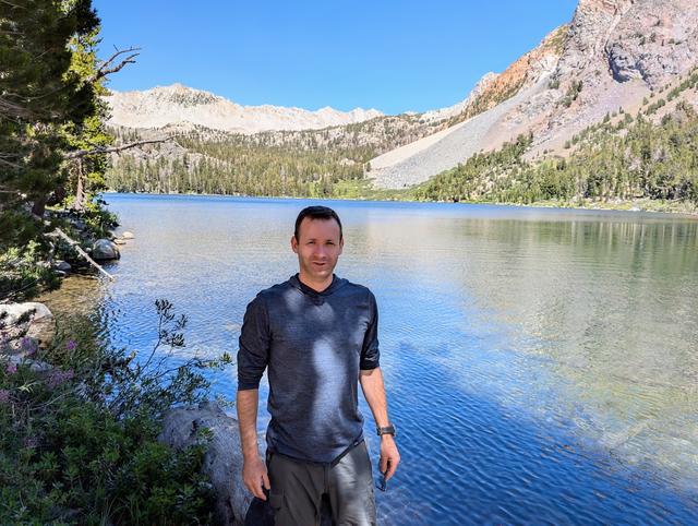 Duck face near Duck Pass (at Purple Lake)